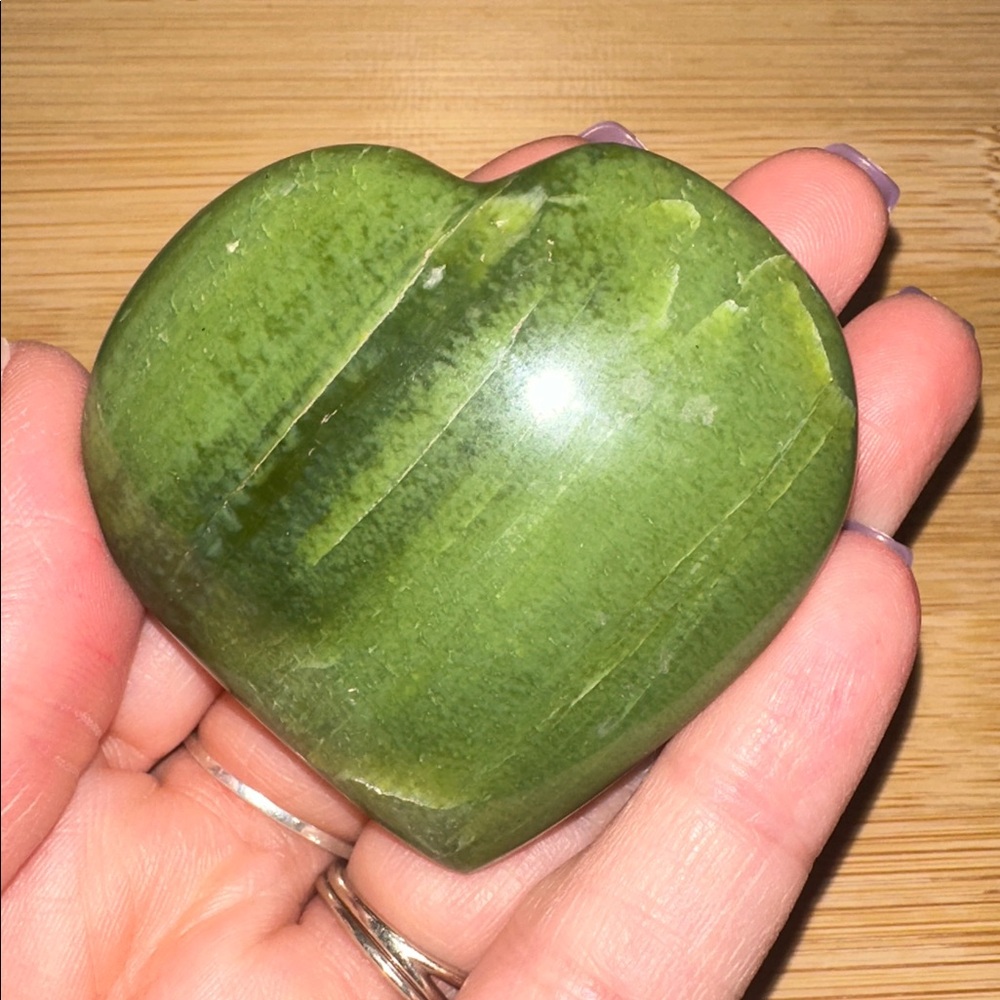 Tremolite Heart - Picture 3 of 3